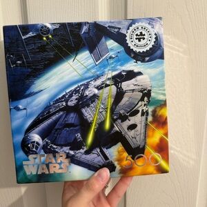 Limited edition. Silver select edition millennial falcon puzzle